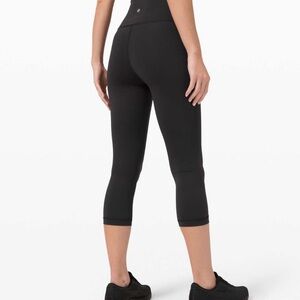 Lululemon Wunder Train High-Rise Crop 21" size 4